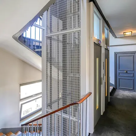 Charming Near Vendome Square * باريس